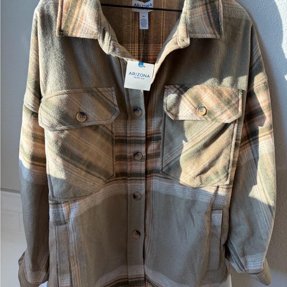 New with tag Green and Tan Plaid Jacket, button down size XXL for women - Picture 4 of 4